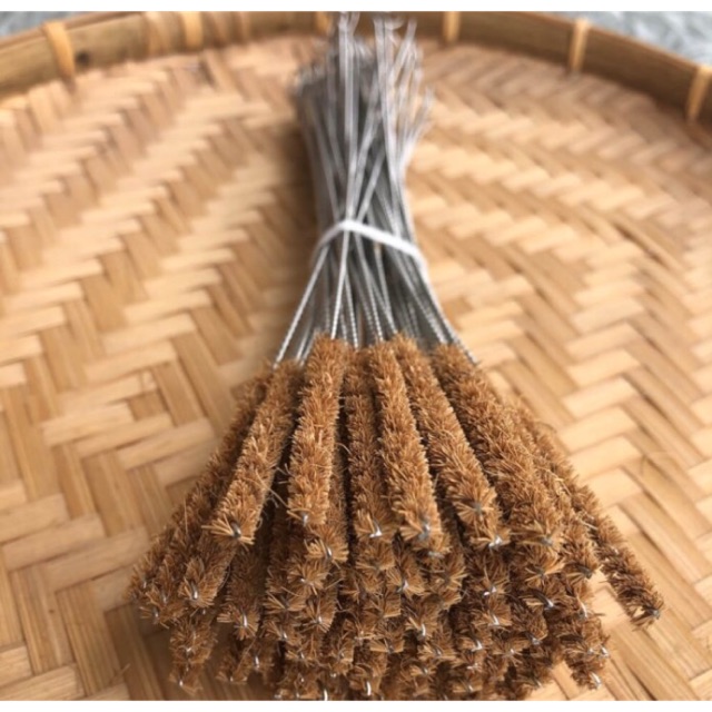 Cọ rửa ống hút bằng sơ dừa