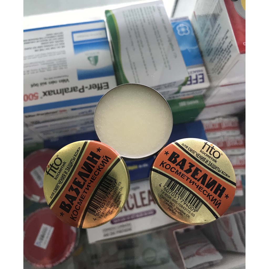 Sáp nẻ Vaselin Nga 10g