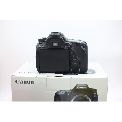 Máy ảnh Canon 80D kèm lens 18-55 STM