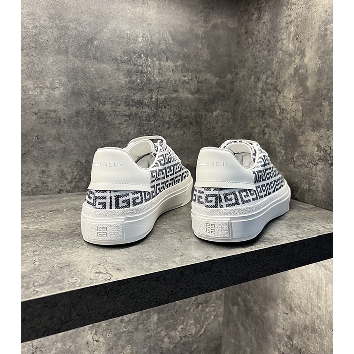 Giầy Snaker GV.C Kẻ Vuông