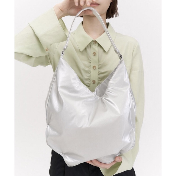 Túi đeo vai eggbag màu bạc