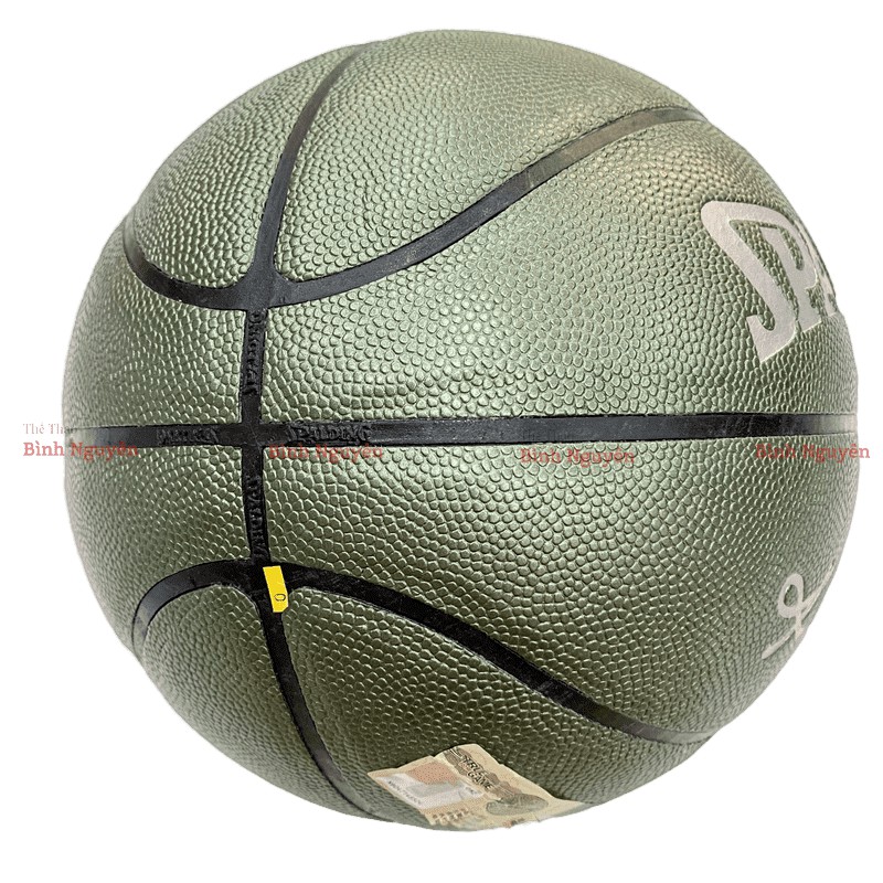 Banh bóng rổ Spalding Kobe Bryant da PU size 7 [TẶNG Bơm+Kim+Túi] Indoor Outdoor đen tím xanh phiên bản kỉ niệm trận đấu