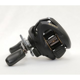 Máy Câu Ngang Shimano Caius 151A: Tay Trái