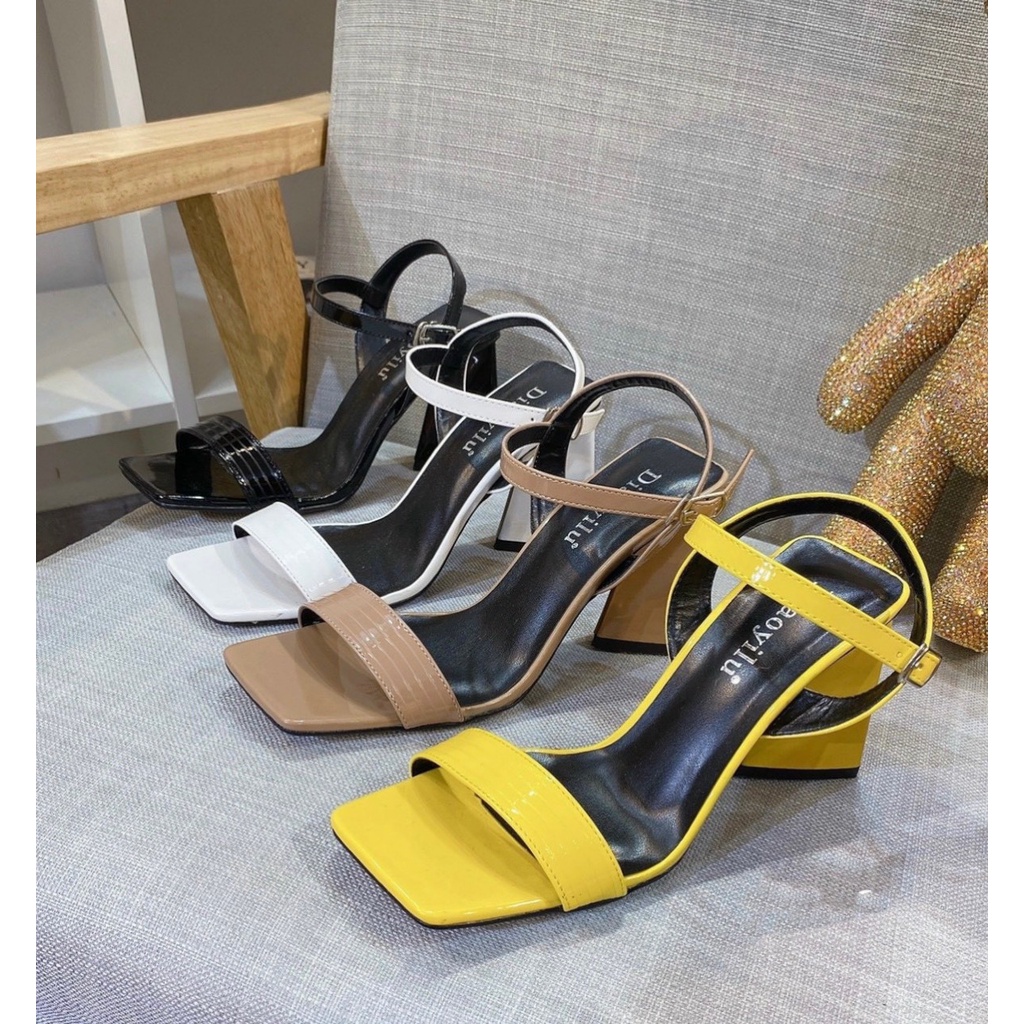 GIÀY SANDAL 7P QUAI NGANG ĐẠP CHỈ, ĐẾ TAM GIÁC CÁCH ĐIỆU T18