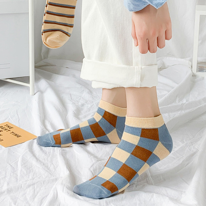 Vớ kẻ sọc thời trang Nhật Bản cho nữ