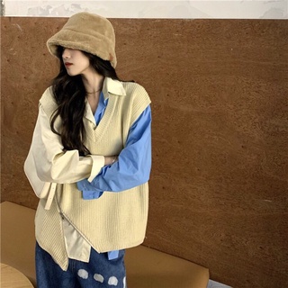 Set áo ghile cổ chữ V có khoá kéo và áo sơ mi hai màu