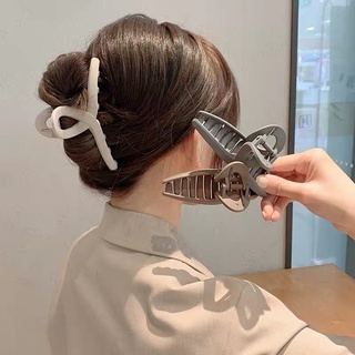 Kẹp tóc hình cá mập cỡ lớn 11cm thiết kế đơn giản