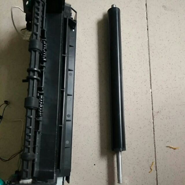 Trục ép cao su hp 2015 1320 canon 3300