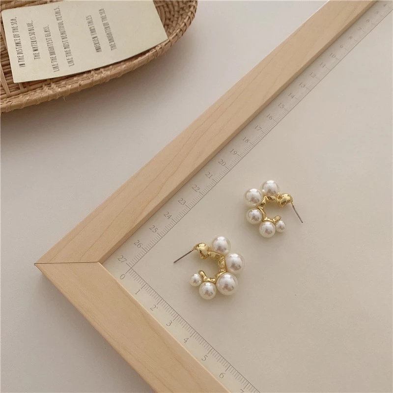 1 Đôi Bông Tai Hình Chữ C Đính Ngọc Trai Phong Cách Hàn Quốc Cổ Điển Cho Nữ