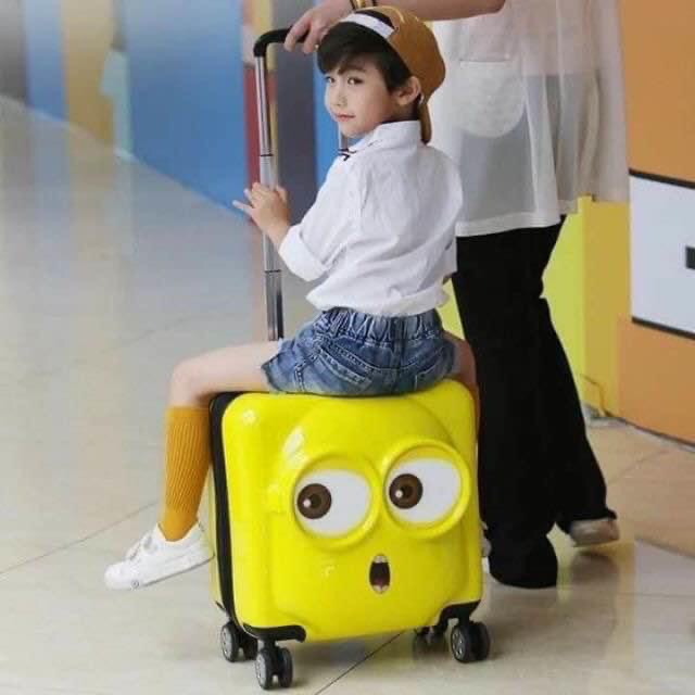 VALI KÉO CHO BÉ MINION SIZE 20(SIZE TO (HÀNG CÓ SẴN) LOẠI CAO CẤP