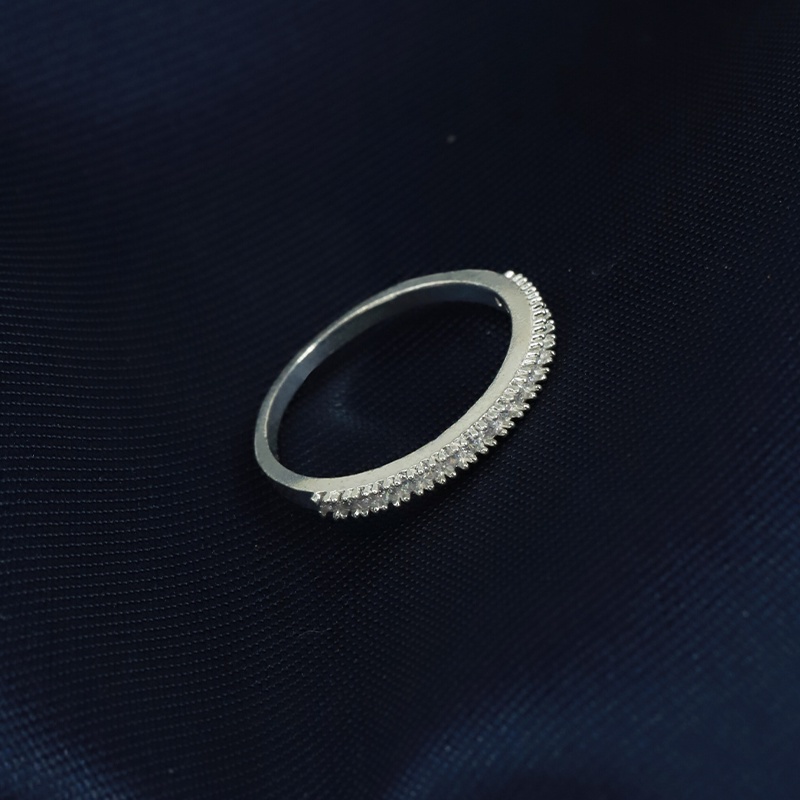 Nhẫn nữ bạc ta đính 1 hàng đá dày đặn Asimi, nhẫn bạc nữ đính đá Cz cao cấp sang trọng Line Gem NA07