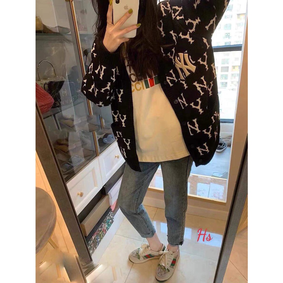 áo carigan đen chữ trắng | BigBuy360 - bigbuy360.vn