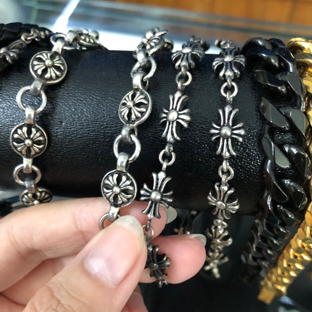 Vòng tay Chrome Hearts