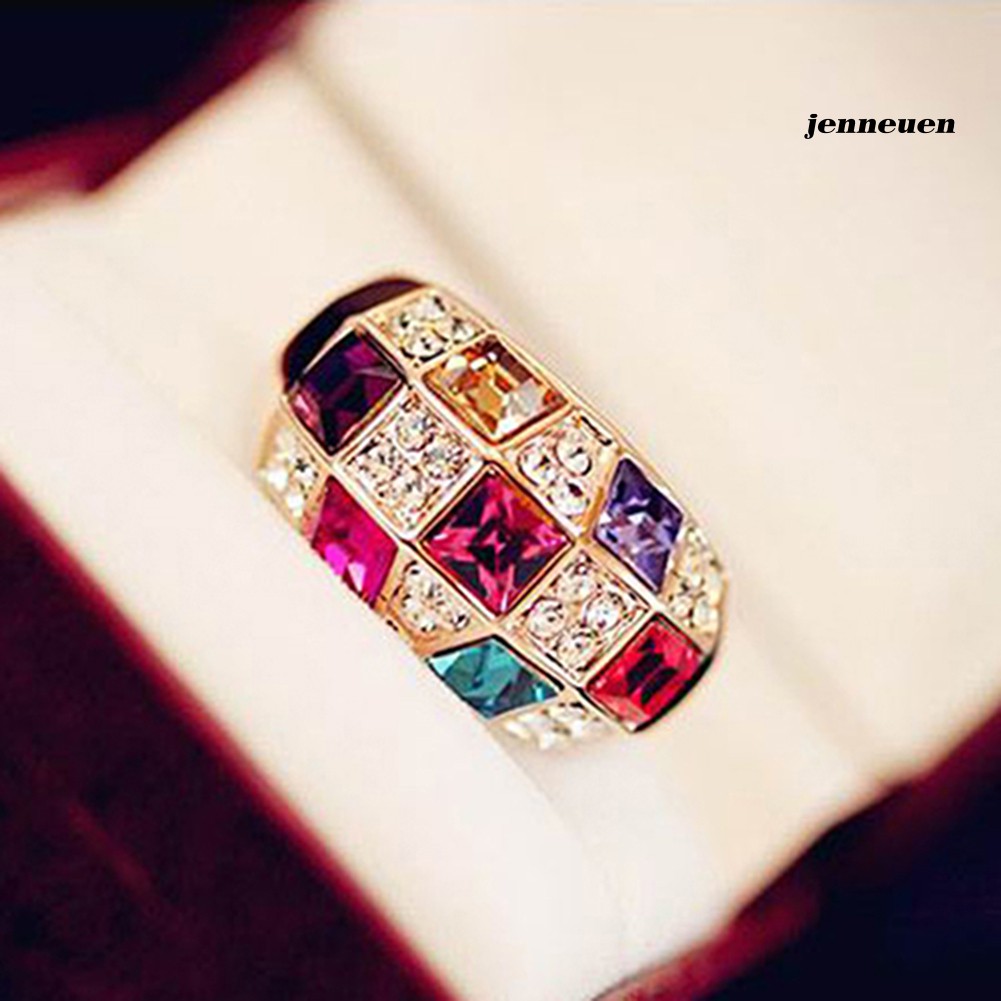 Nhẫn Hợp Kim Đính Đá Nhiều Màu Sắc Sang Trọng