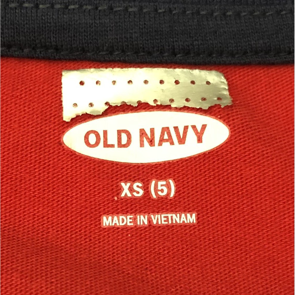 Áo thun dài tay Old Navy made in Cambodia cho bé trai