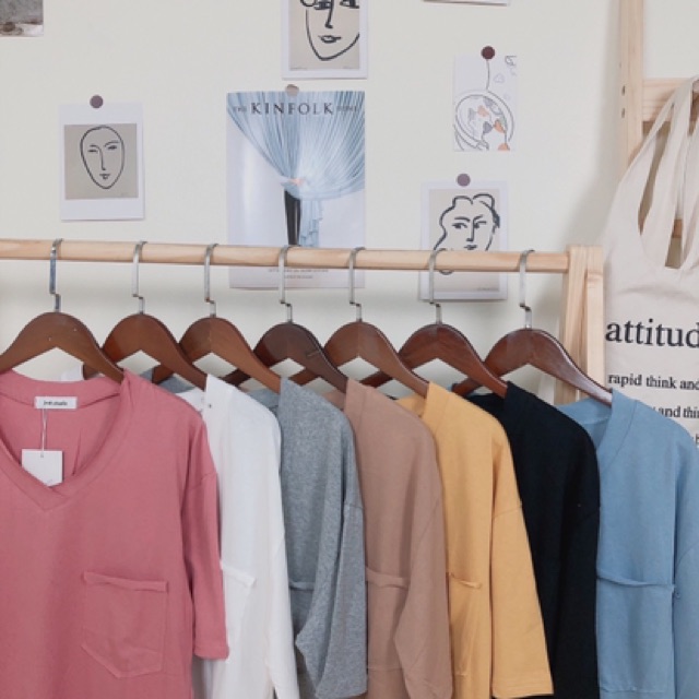 Áo cổ tim túi ngực basic - hàng QC | BigBuy360 - bigbuy360.vn