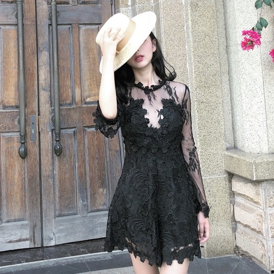 Đầm ren nữ dáng xòe tay dài Emilyshop