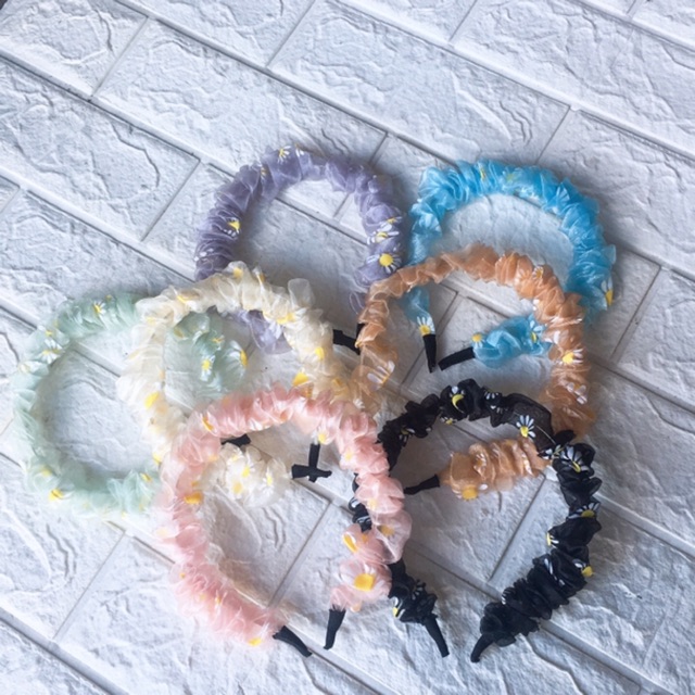 Bờm tóc hoa cúc hot trend