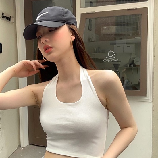 Áo thun croptop ba lỗ cổ yếm hở vai lộ eo đen trắng be Wikishop freesize phom ôm tôn dáng sexy hàn quốc C890