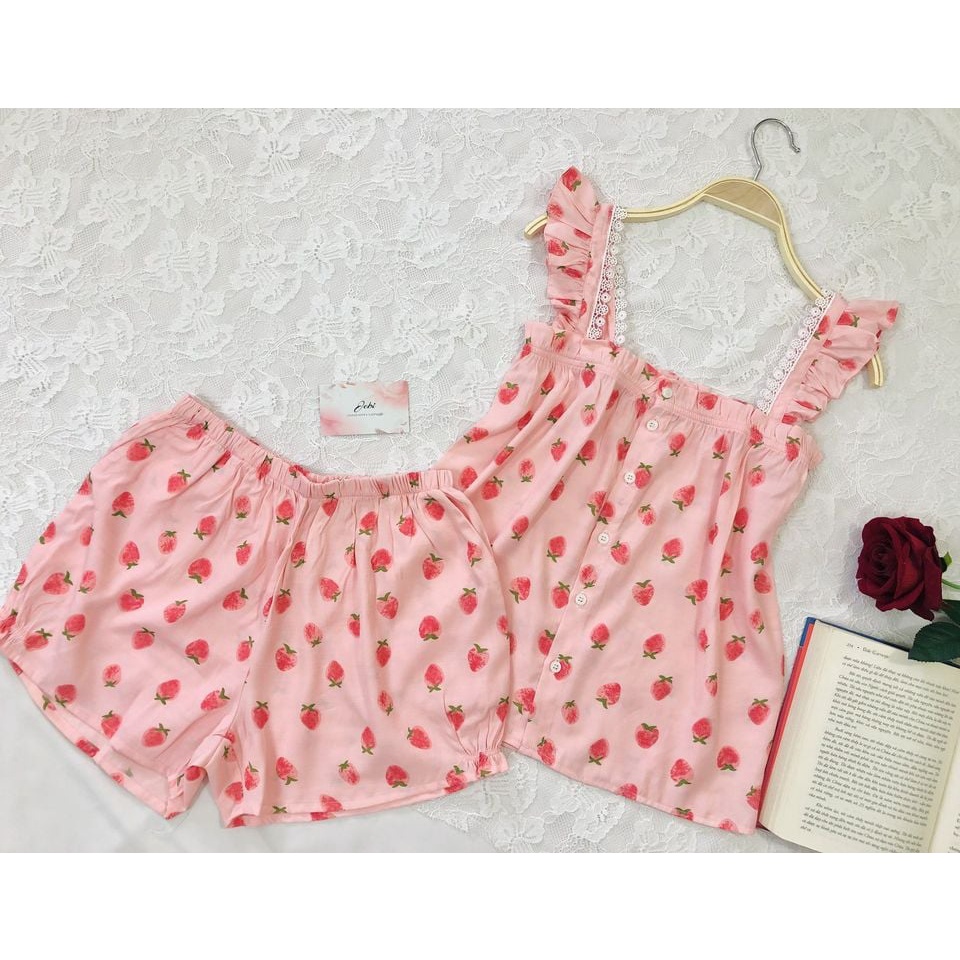 Bộ Ngủ 2 Dây, Set Áo Cánh Tiên Quần Đùi Mặc Nhà, Chất Lụa Satin Mềm Mại, Không Nhăn.
