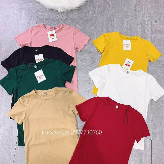 Áo phông uniqlo vàng size L form ôm
