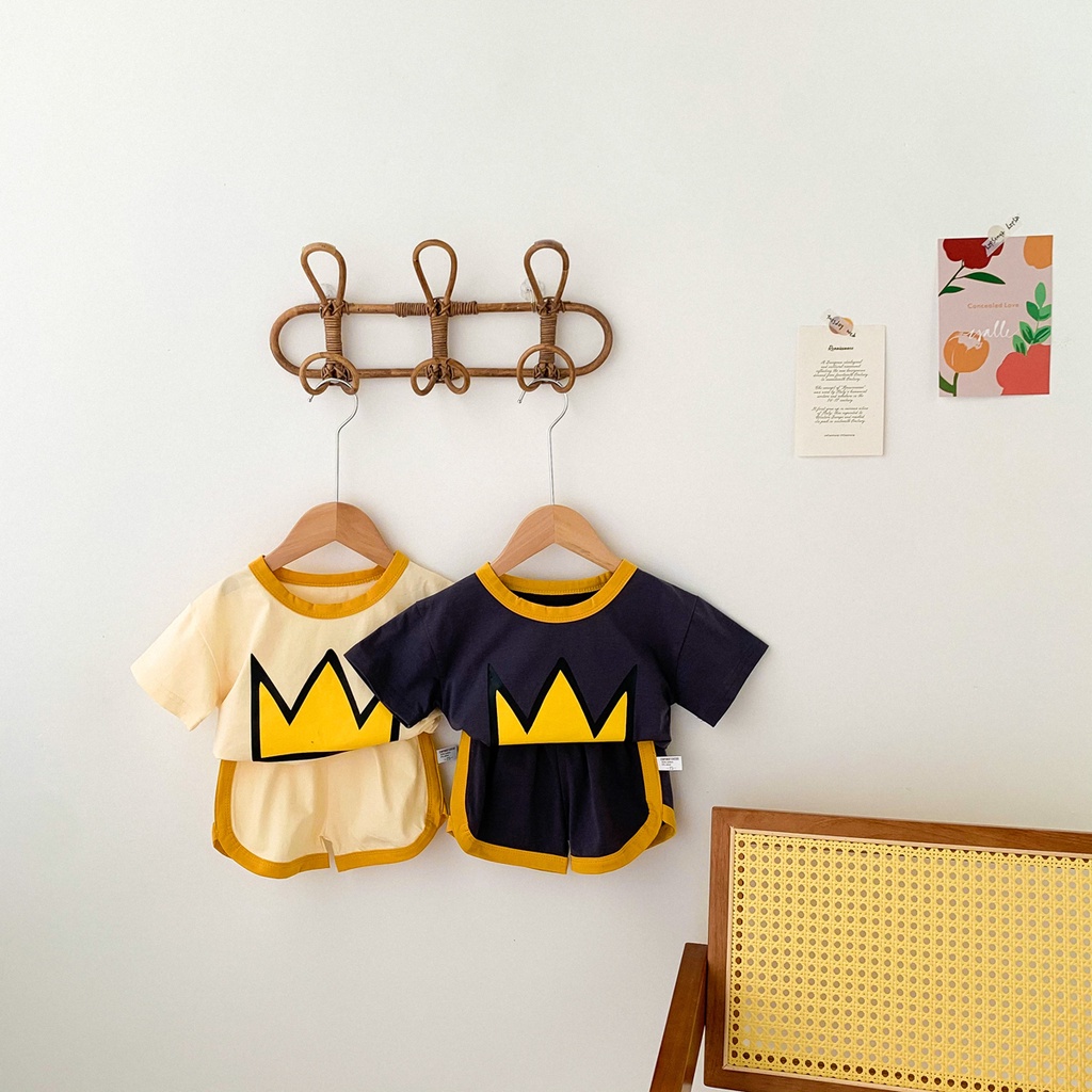Set áo thun tay ngắn + quần short in hình vương miện dễ thương cho bé 0-4 tuổi