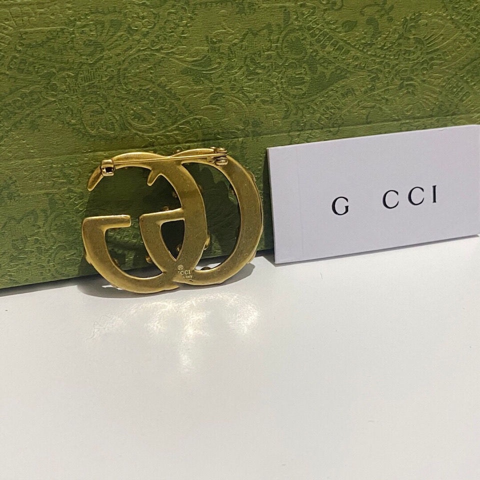 Trâm Cài Áo Hình Chữ Gucci Phong Cách Retro Hàn Quốc Dễ Phối Đồ Dành Cho Nữ