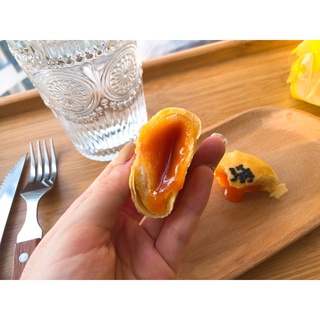 Bánh phô mai trứng muối tan chảy