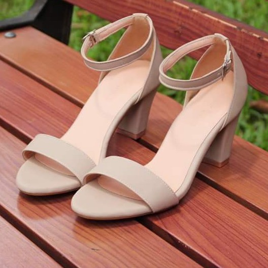 Giày cao gót êm chân gót vuông 5 phân tết 2023 màu đen size nhỏ 31 32 33 34