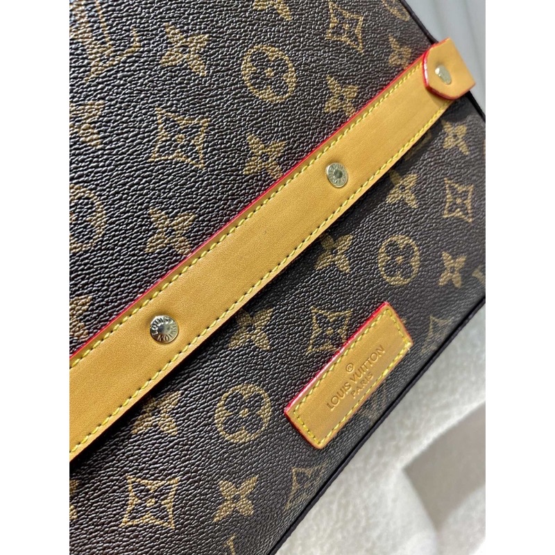 Balo LV thời trang cao cấp có sẵn