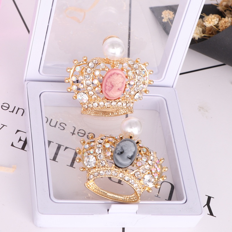 Ghim Cài Áo Hình Vương Miện Đính Đá Và Ngọc Trai Nhân Tạo Sang Trọng