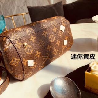Túi L.V công sở sz 20 fullbox