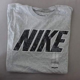 Áo Nike hàng xách tay Canada