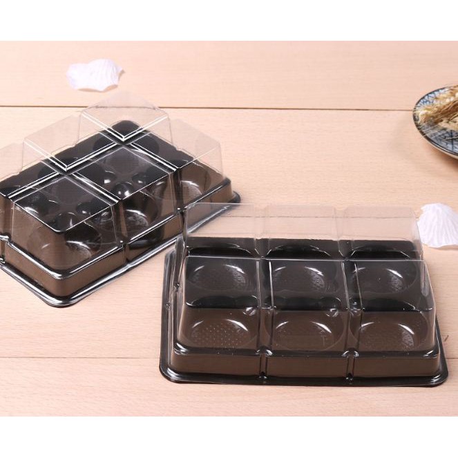 Set 10 hộp nhựa 6 ngăn đựng bánh