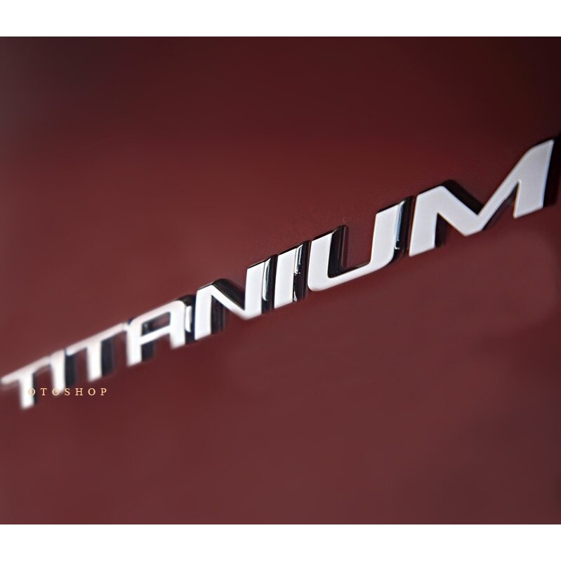 Tem chữ TITANIUM trang trí xe