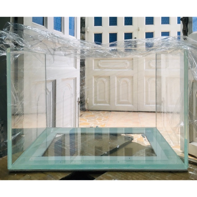 Hồ kính siêu trong 30x20x20
