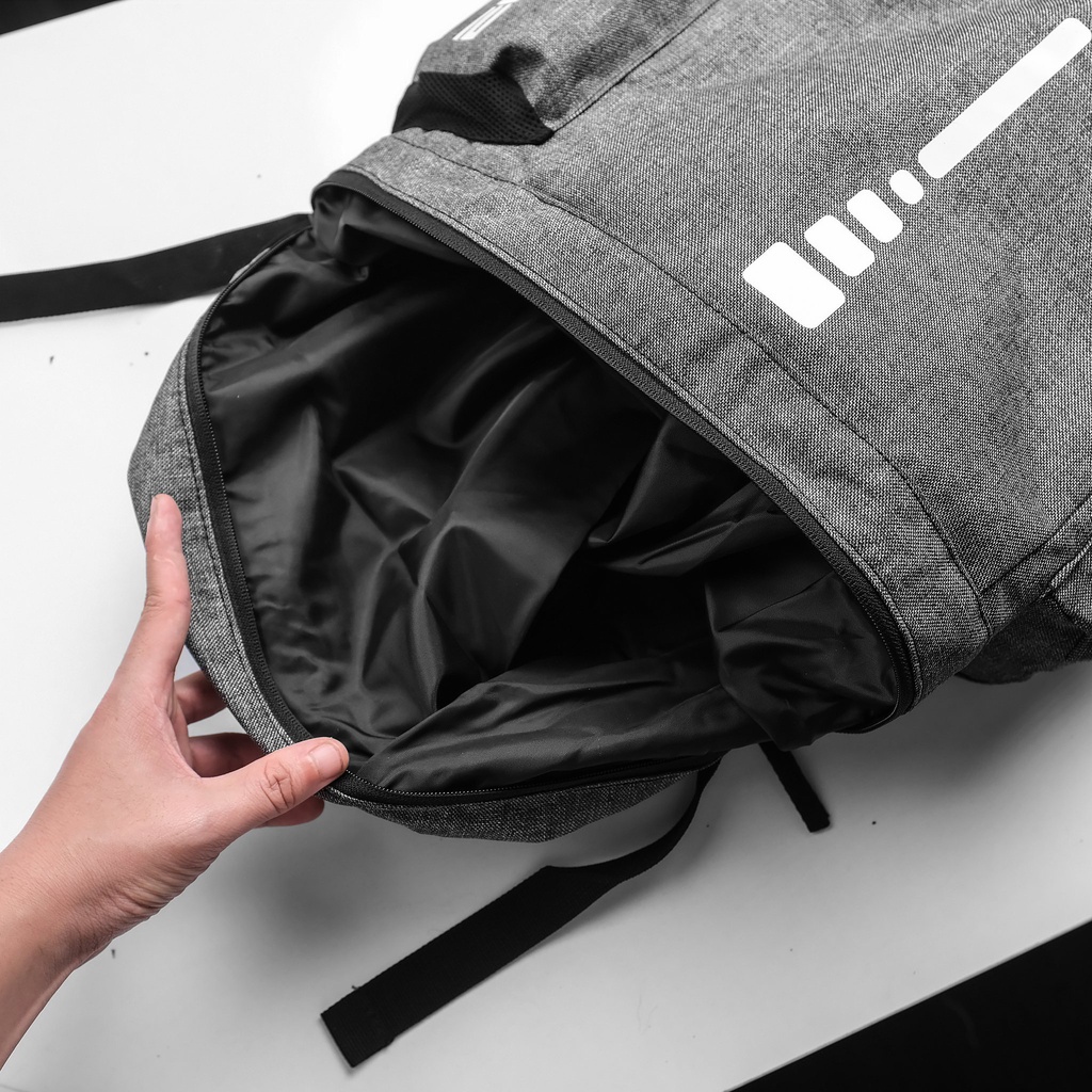 BALO DU LỊCH NIKE HOOPS ETILE  Chất liệu 100% polyeste.rNhiều ngăn cực kì tiện lợi • Có ngăn đựng giày riêng