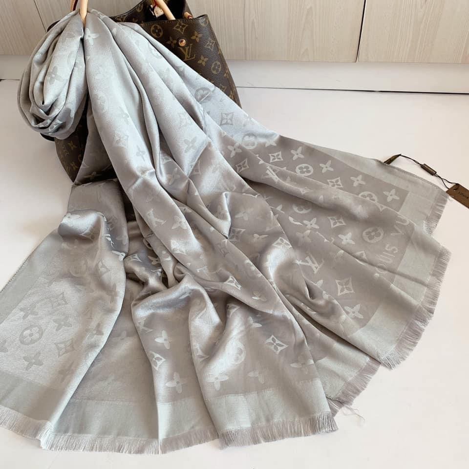 KHĂN LỤA LV GIÁ RÉ