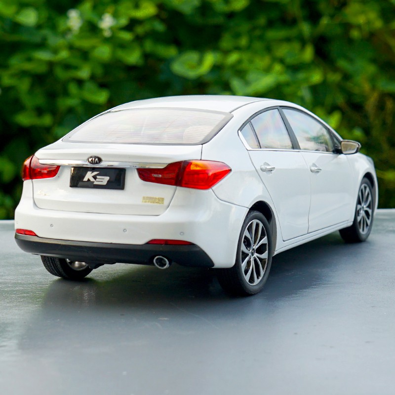 Mô Hình Xe KIA K3 Cao Cấp 1:18