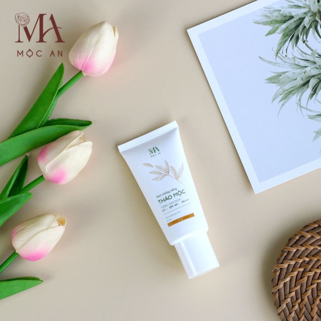 Kem Chống Nắng Thảo Mộc Mộc An Chiết Xuất Tự Nhiên, An Toàn Cho Cả Mẹ Bầu 50g | BigBuy360 - bigbuy360.vn