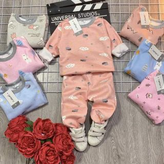 Combo bộ nỉ bông cho bé chỉ 240k