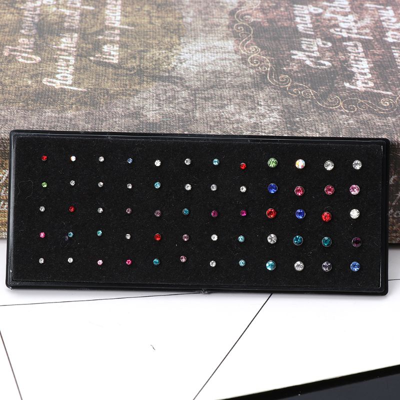 Hộp 60 chiếc khuyên mũi bằng thép không gỉ