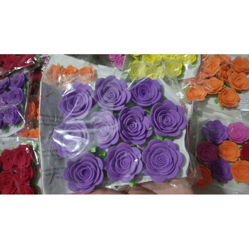 Hoa hồng quấn sẵn mút xốp, giá: 20k/bịch 10 cái!