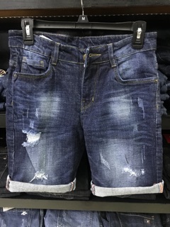 Short jean rách