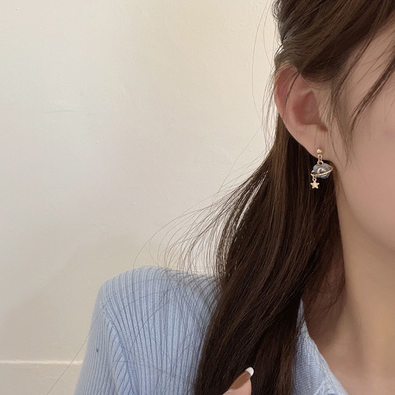 Khuyên Tai Hình Hành Tinh Mặt Trăng Ngôi Sao Mặt Trăng Thời Trang Đơn Giản Cá Tính Dành Cho Nữ 925