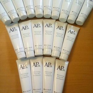 Kem đánh trắng răng Ap24