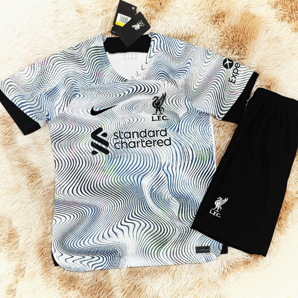 Bộ quần áo đá bóng liver liverpool away sân khách 2023 trắng vằn quần đen mùa 22 23 logo thêu chuẩn thi đấu hàng thái