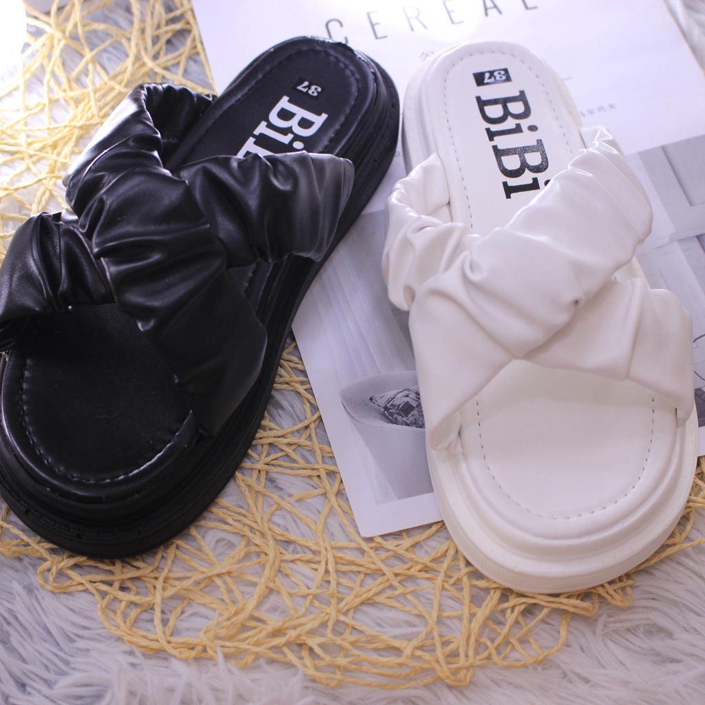 Dép quai bèo chéo cá tính mẫu mới quai bèo mềm êm chân đế độn 3cm sang trọng. giay jery