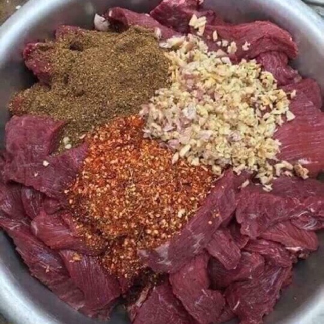 Thịt trâu gác bếp
