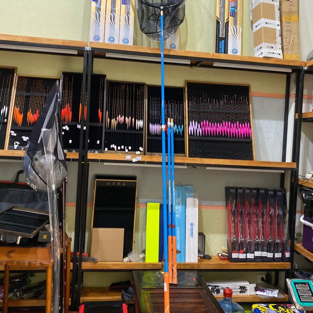 Cán vợt cacbon MRT 1.8m